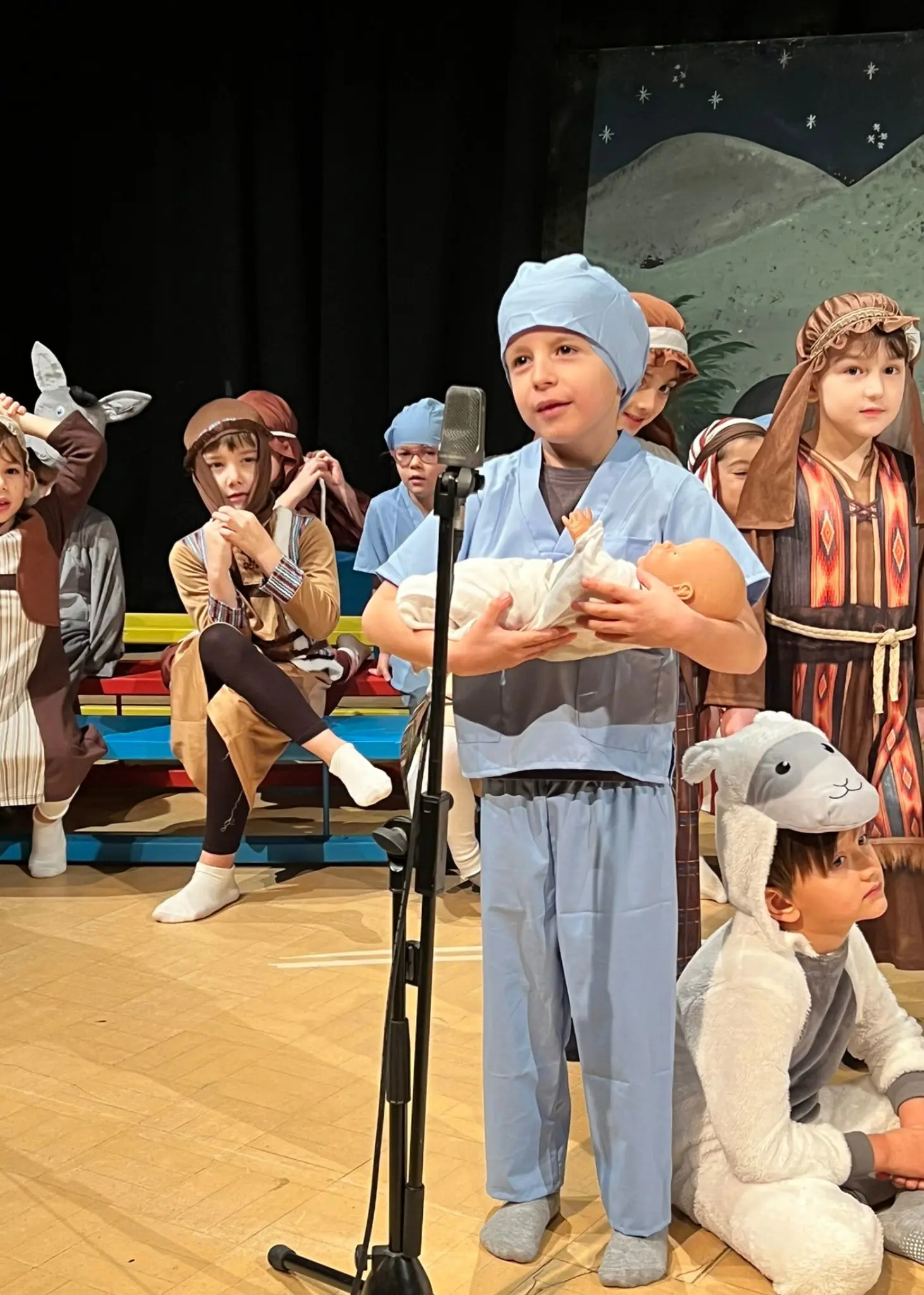 The Pre-Prep kicked off the Christmas celebrations with two delightful Nativity performances | Ibstock Place School, Roehampton, Private School Near Richmond, Barnes, Putney, Kingston, & Wandsworth 