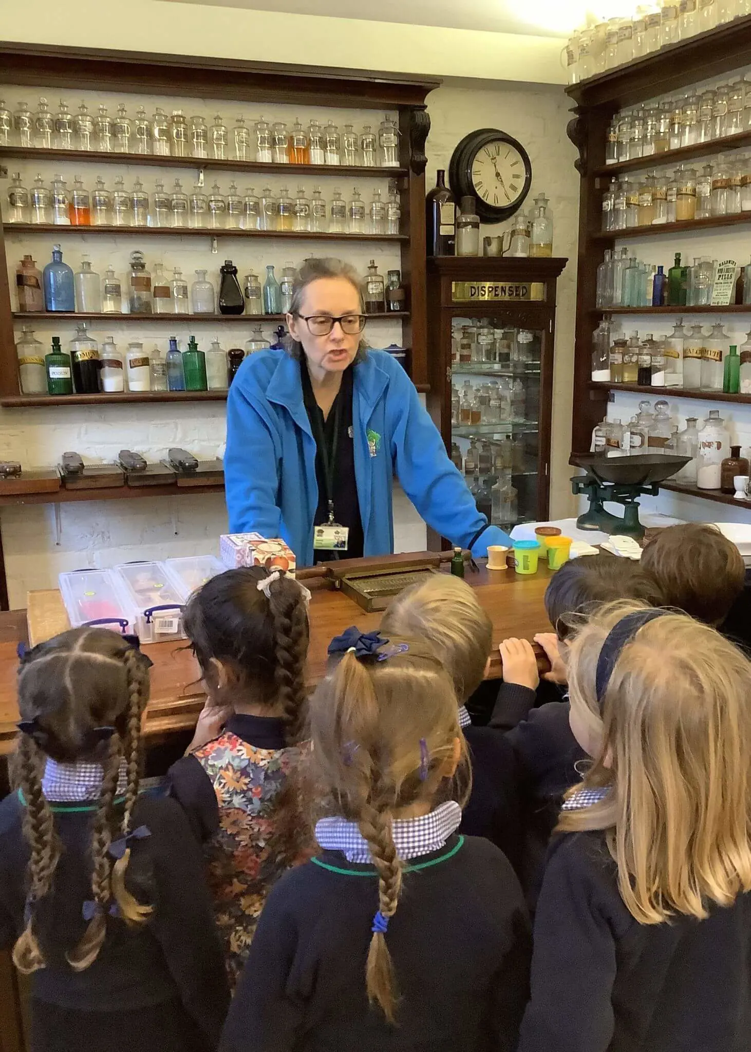 Kindergarten visited Holly Lodge and travelled back in time to the Victorian Era. | Ibstock Place School, Roehampton, Private School Near Richmond, Barnes, Putney, Kingston, & Wandsworth 