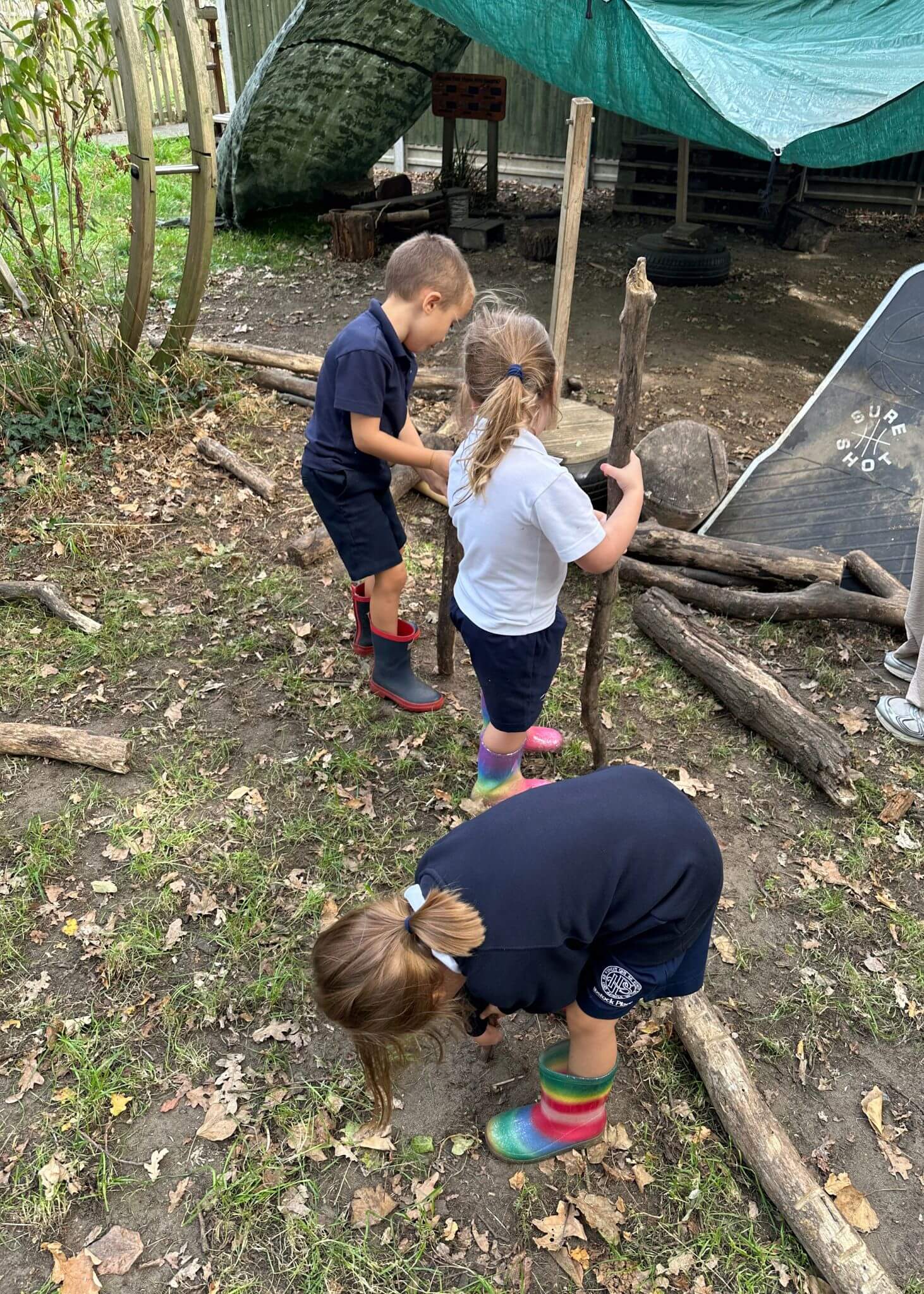 Exploring nature, meeting the chickens and learning through hands-on experiences.  | Ibstock Place School, Roehampton, Private School Near Richmond, Barnes, Putney, Kingston, & Wandsworth 