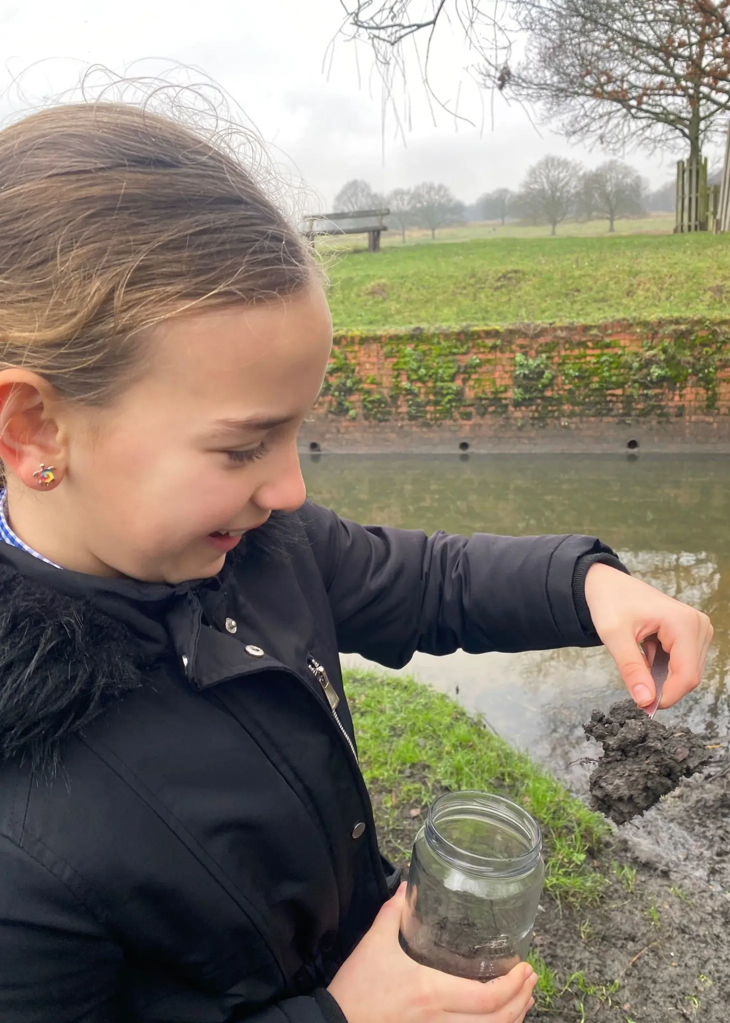  Prep 4W learns about soil layers through fieldwork in Richmond Park! | Ibstock Place School, Roehampton, Private School Near Richmond, Barnes, Putney, Kingston, & Wandsworth 