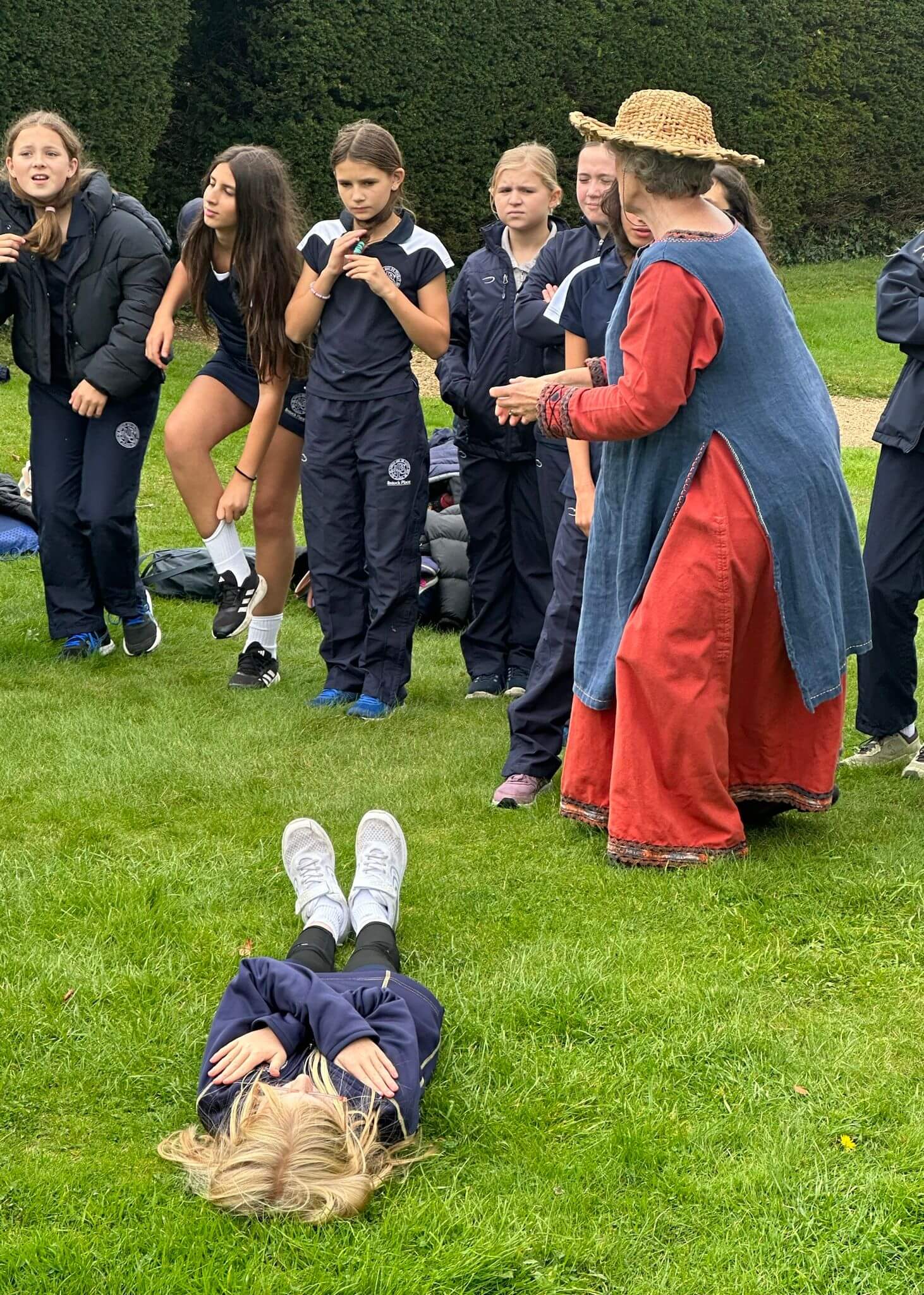 Senior 7 pupils travelled to Battle Abbey to visit the site of the end of Anglo| Ibstock Place School, Roehampton, Private School Near Richmond, Barnes, Wandsworth