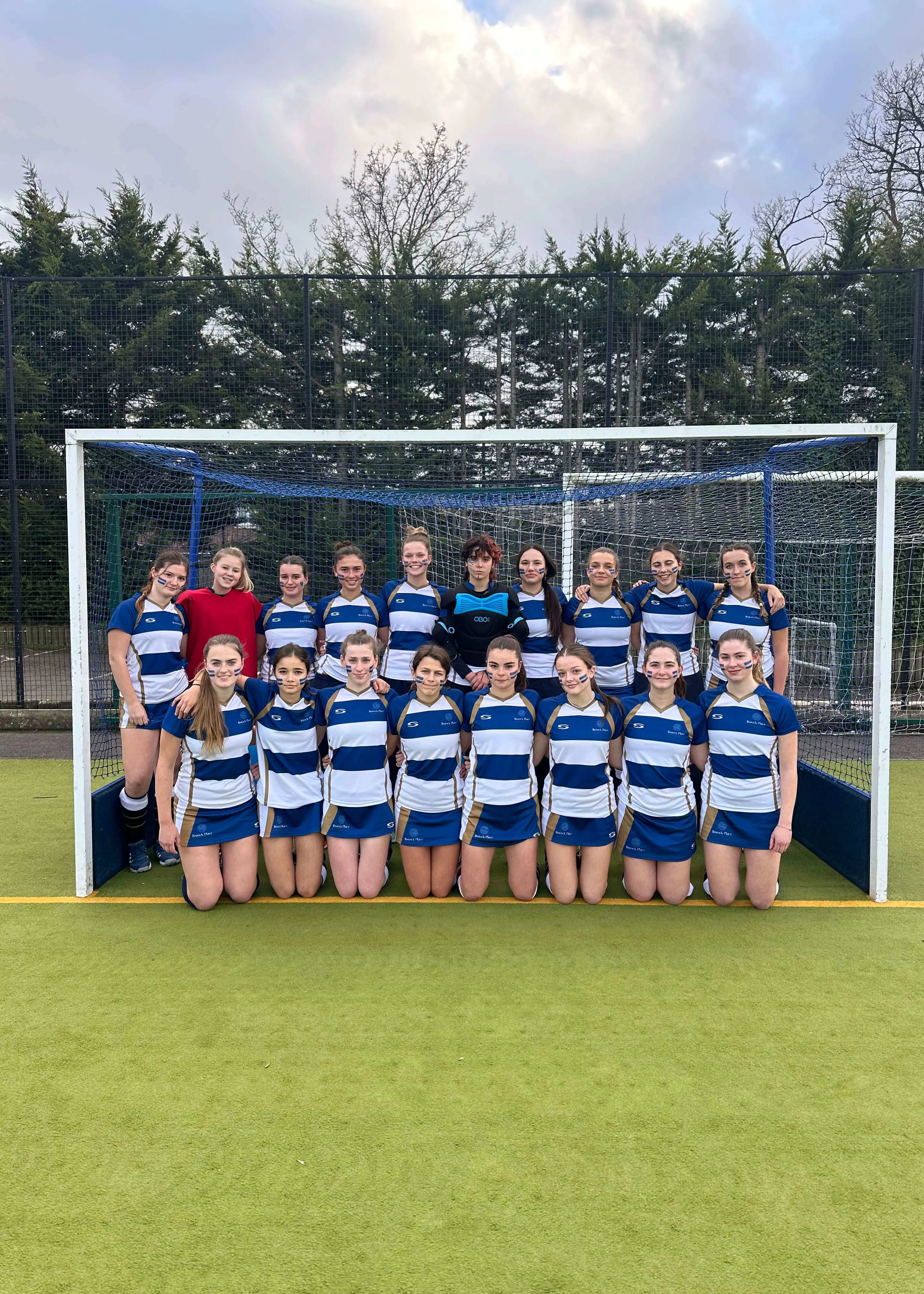 Senior girls hockey team photo at Ibstock Place School, a private school near Richmond, Barnes, Putney, Kingston, and Wandsworth.